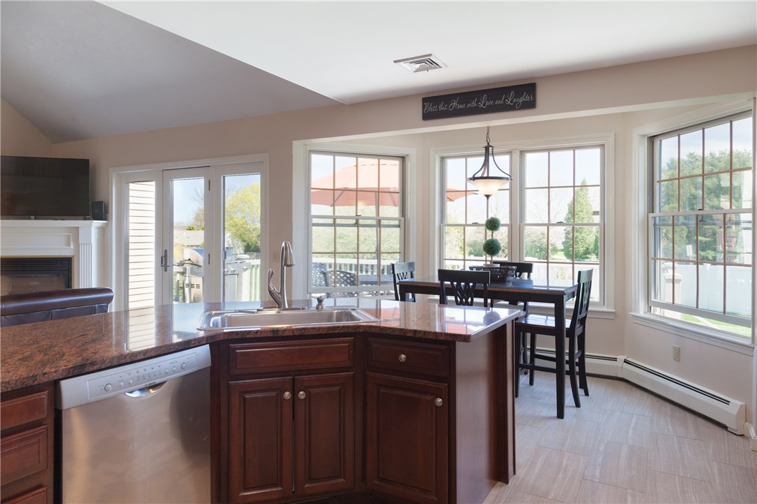 66 Ferry Road Bristol, RI 02809 - Photo 11 of 39 Gallery Image 11