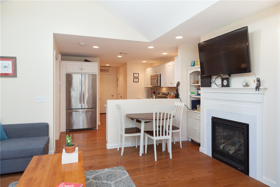 66 Ferry Road Bristol, RI 02809 - Photo 31 of 39 Gallery Image 31