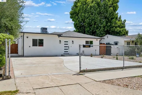 $1,349,000 | 10664 Louise Avenue, Granada Hills, CA 91344