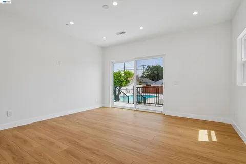 $1,349,000 | 10664 Louise Avenue, Granada Hills, CA 91344