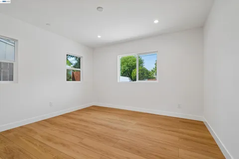 $1,349,000 | 10664 Louise Avenue, Granada Hills, CA 91344