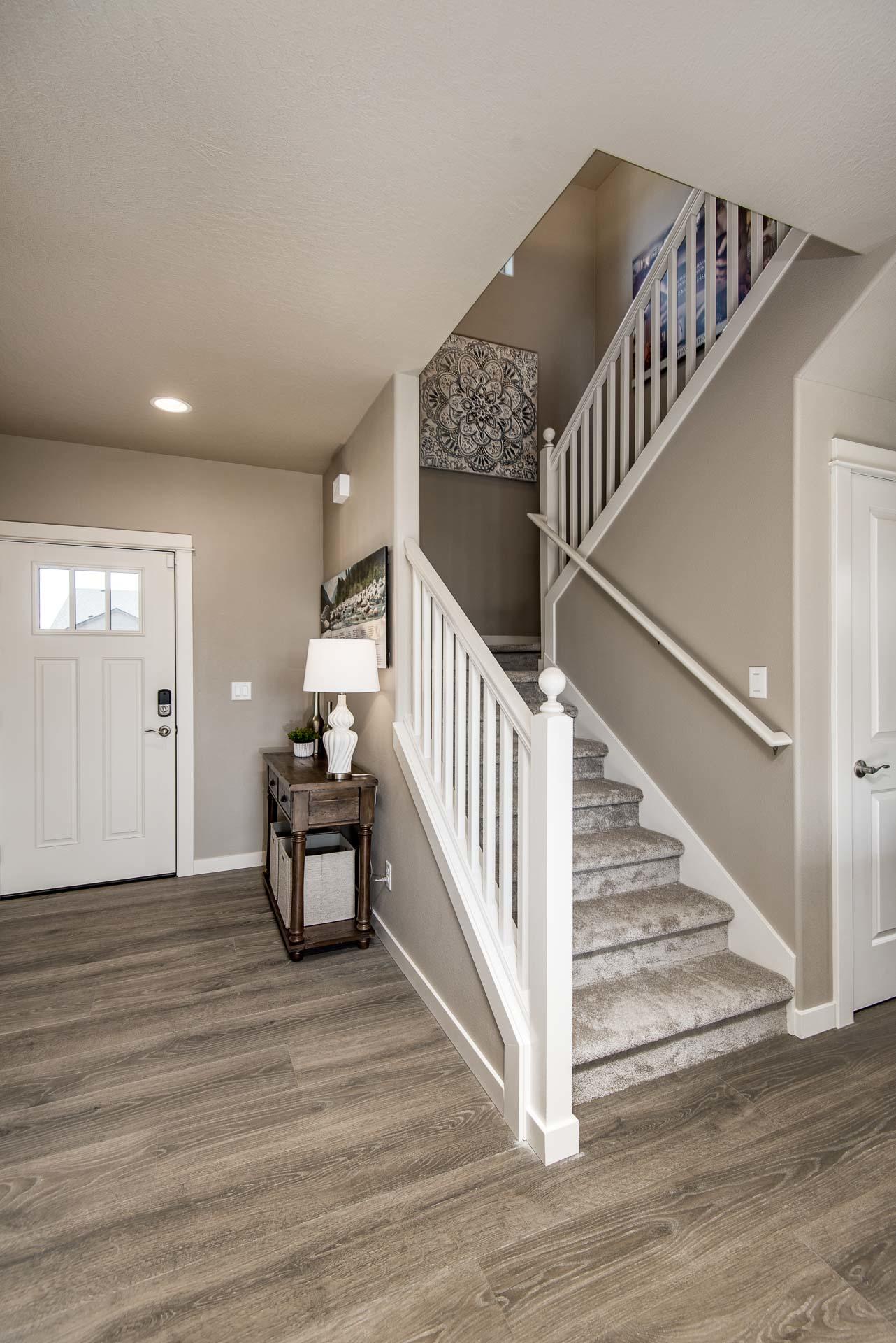 614 North Reed Street Sisters, OR 97759 - Photo 7 of 13 Stoneridge - Entry