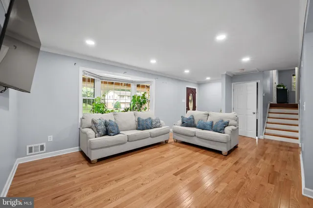 $725,000 | 7222 Willow Oak Place, Springfield, VA 22153