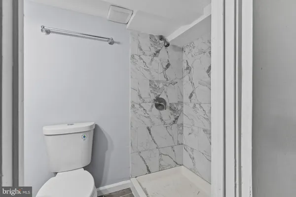 $2,250 | 18 Armor Court, Middle River, MD 21220