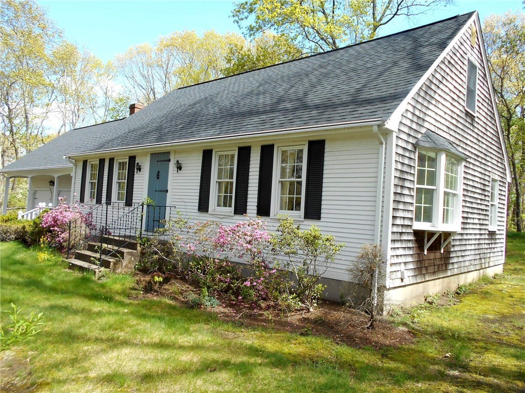 285 Old River Road Lincoln, RI 02865 - Photo 2 of 34