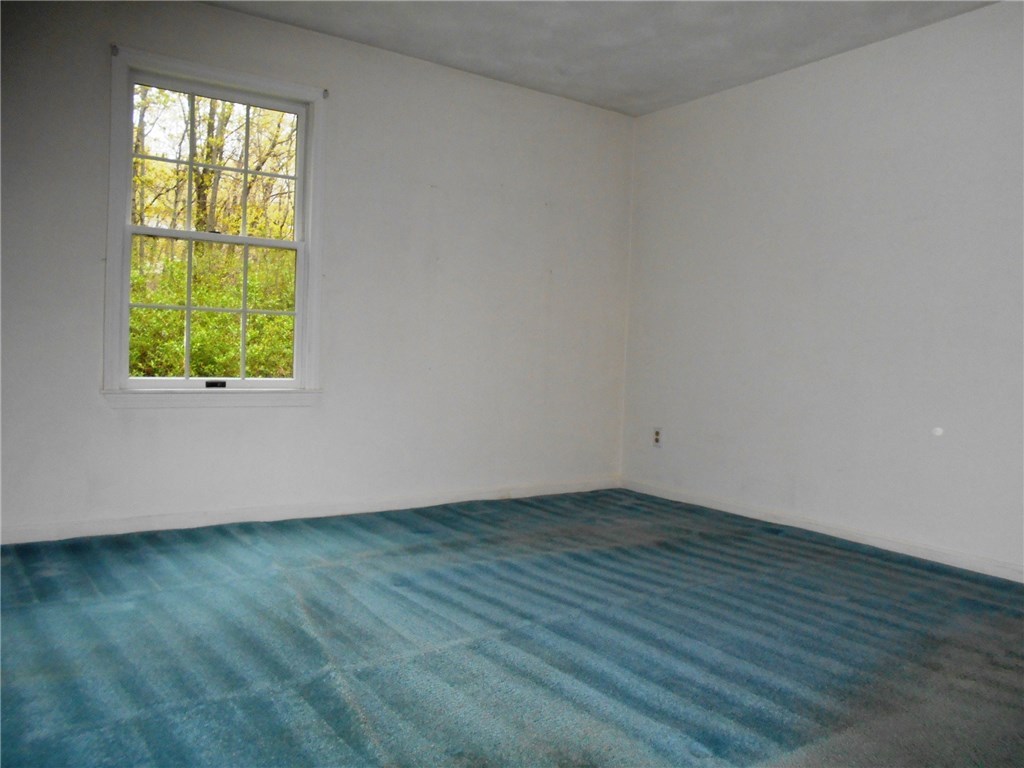 285 Old River Road Lincoln, RI 02865 - Photo 22 of 34