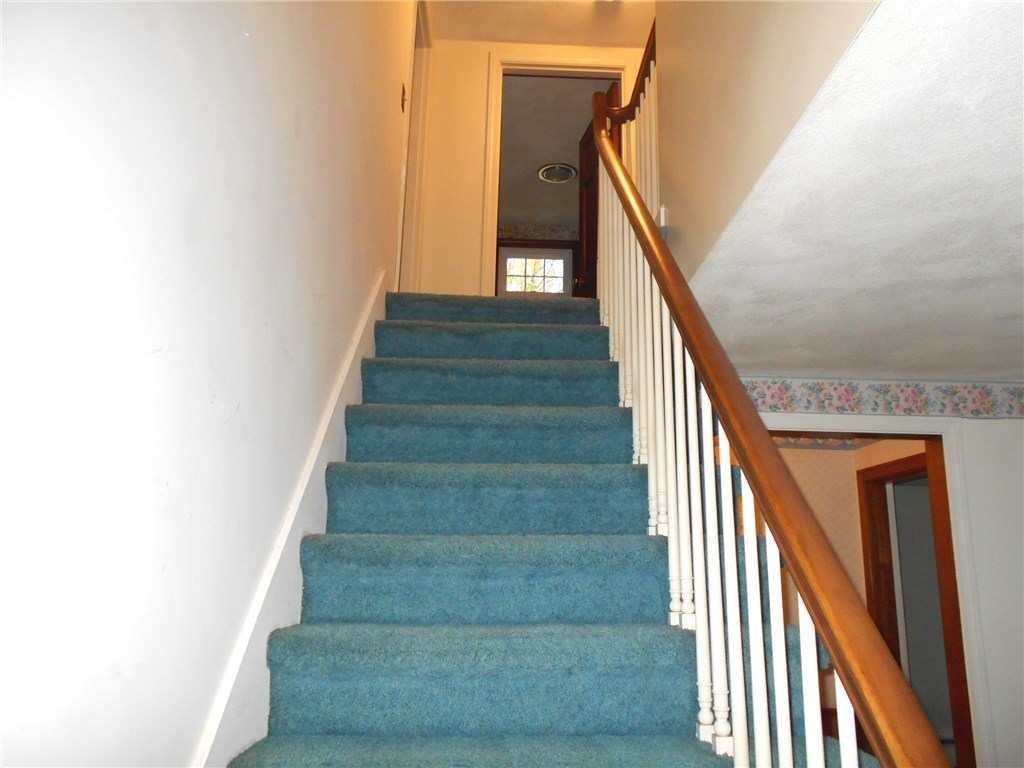 285 Old River Road Lincoln, RI 02865 - Photo 23 of 34