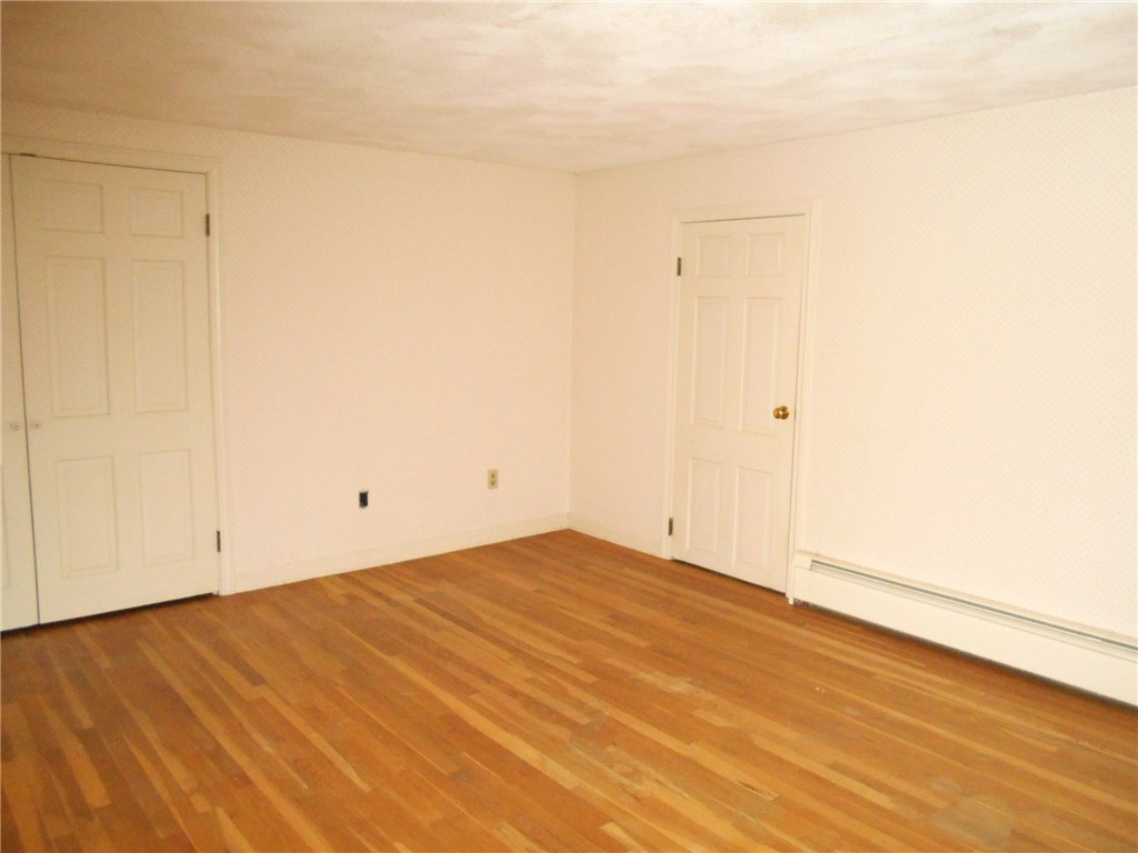 285 Old River Road Lincoln, RI 02865 - Photo 25 of 34