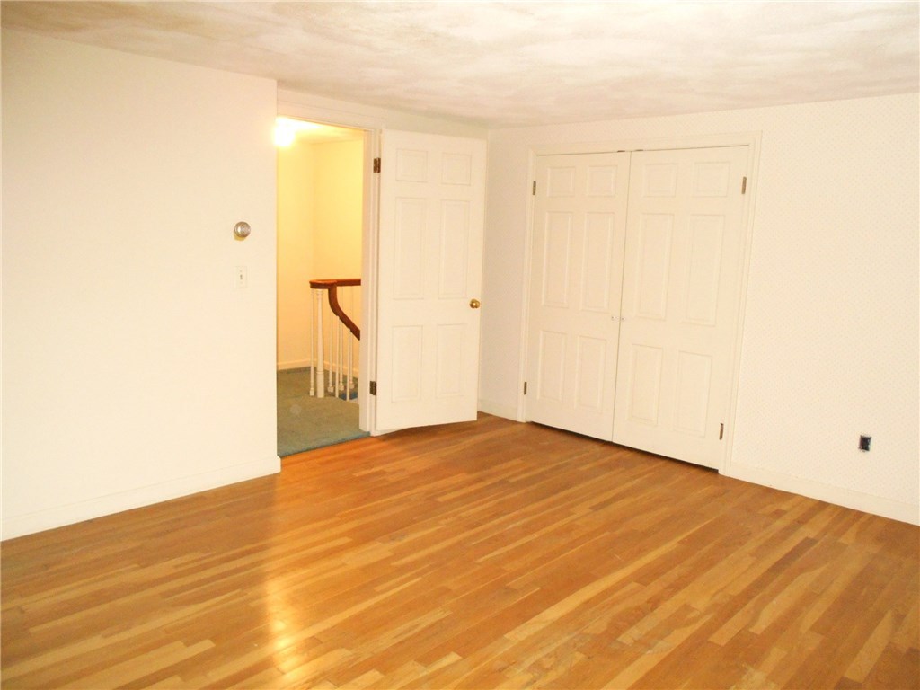 285 Old River Road Lincoln, RI 02865 - Photo 26 of 34