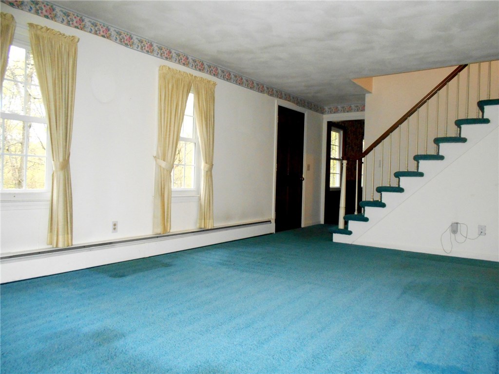 285 Old River Road Lincoln, RI 02865 - Photo 5 of 34