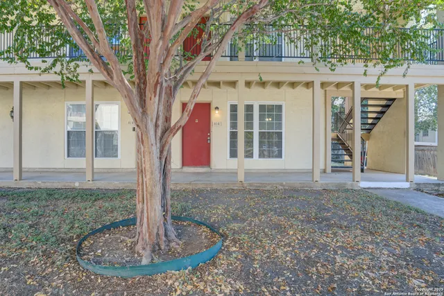 a house view with a outdoor space