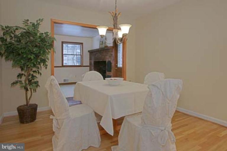 8209 Blairton Road Springfield, VA 22152 - Photo 24 of 29 Dining Room