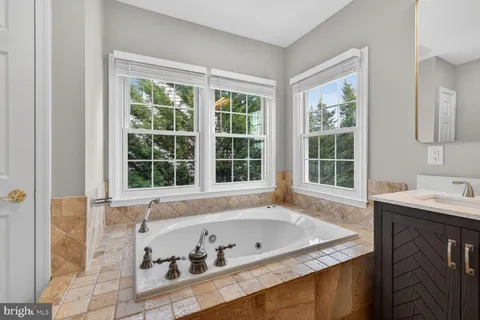 $1,585,000 | 10713 Cloverbrooke Drive, Potomac, MD 20854