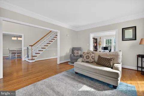 $1,585,000 | 10713 Cloverbrooke Drive, Potomac, MD 20854