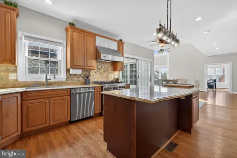 $1,585,000 | 10713 Cloverbrooke Drive, Potomac, MD 20854