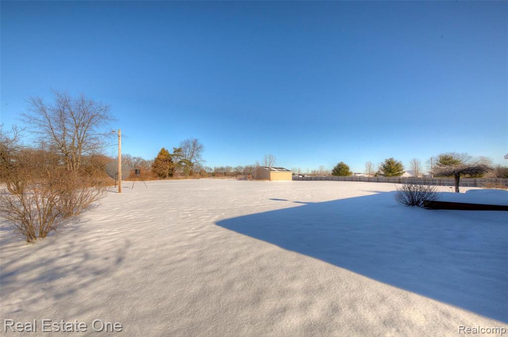 21500 Wasson Road Howell, MI 48843 - Photo 41 of 44