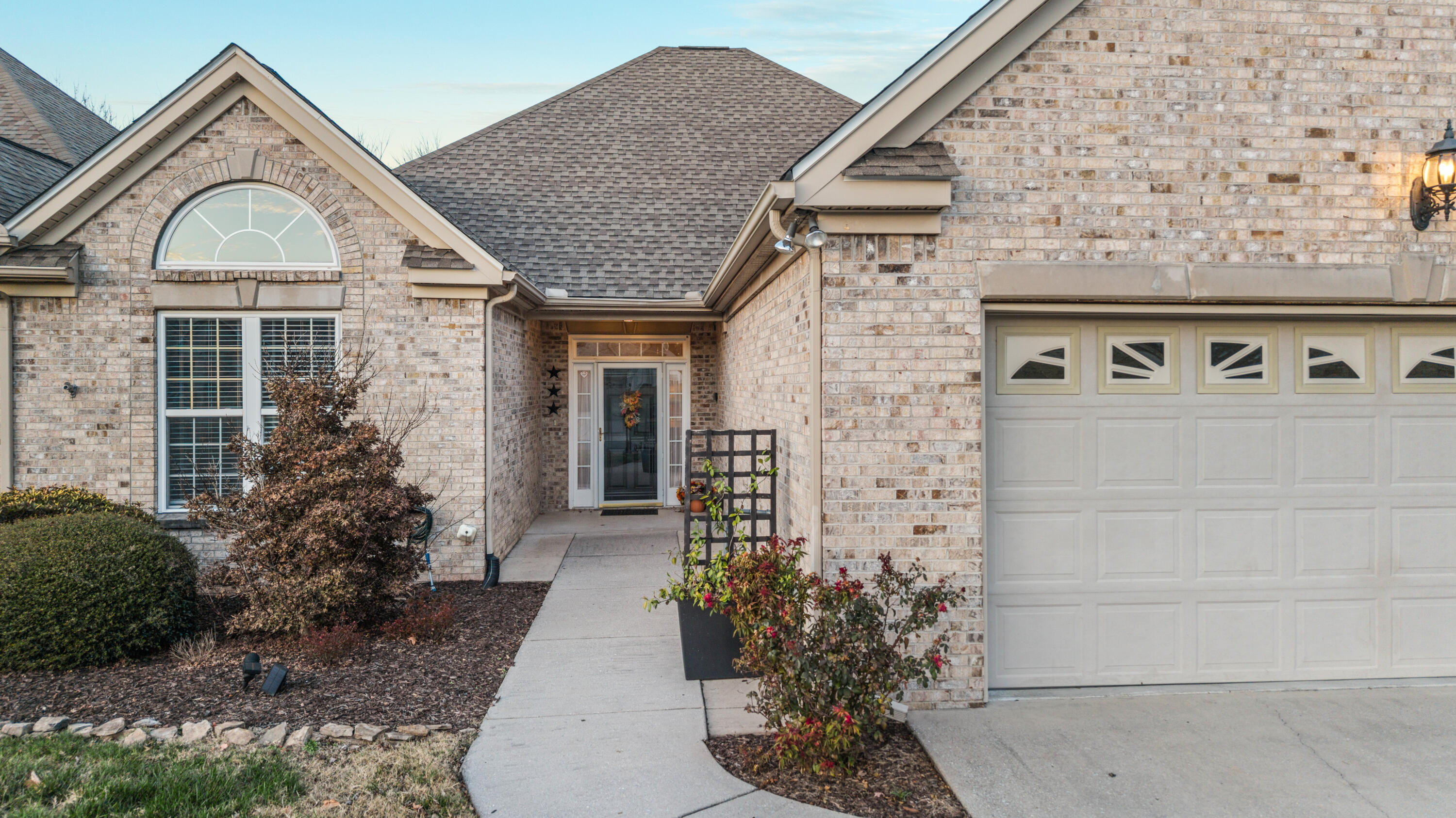 6763 Dove Field Road Hixson, TN 37343 - Photo 2 of 33 4