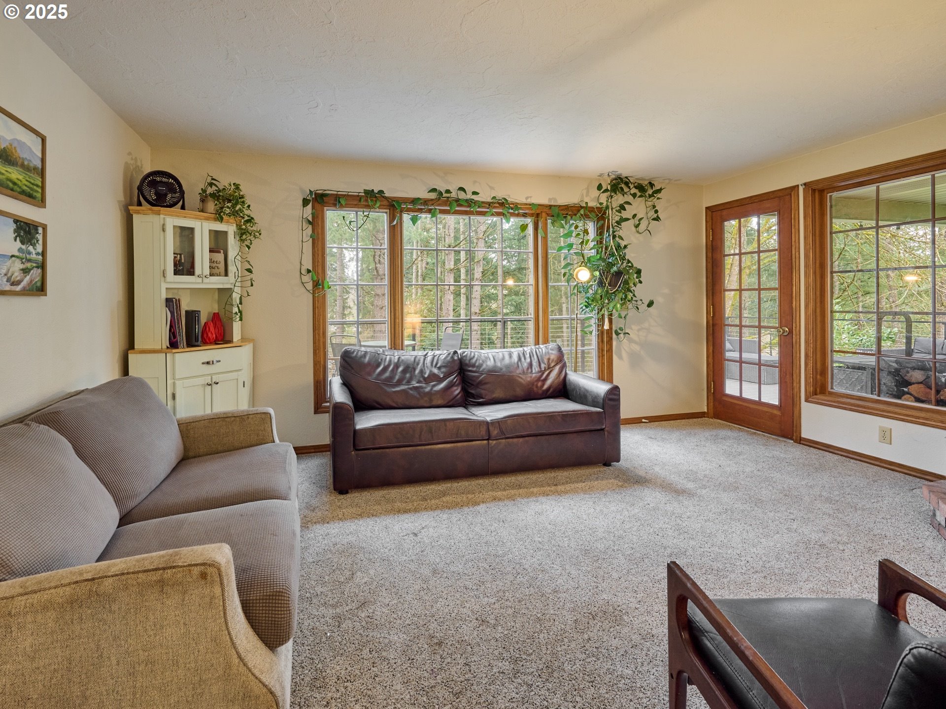 9065 Daleview Road Southeast Salem, OR 97317 - Photo 11 of 48 Gallery Image 11