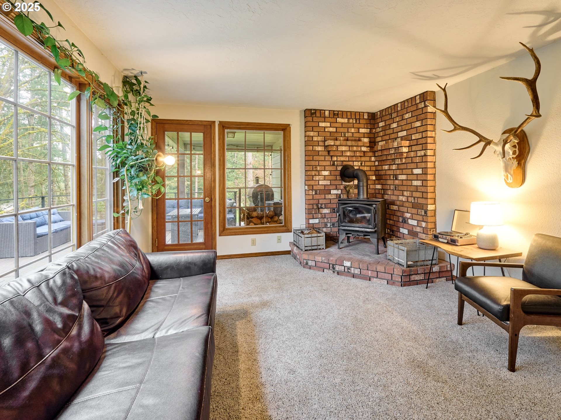 9065 Daleview Road Southeast Salem, OR 97317 - Photo 12 of 48 Gallery Image 12