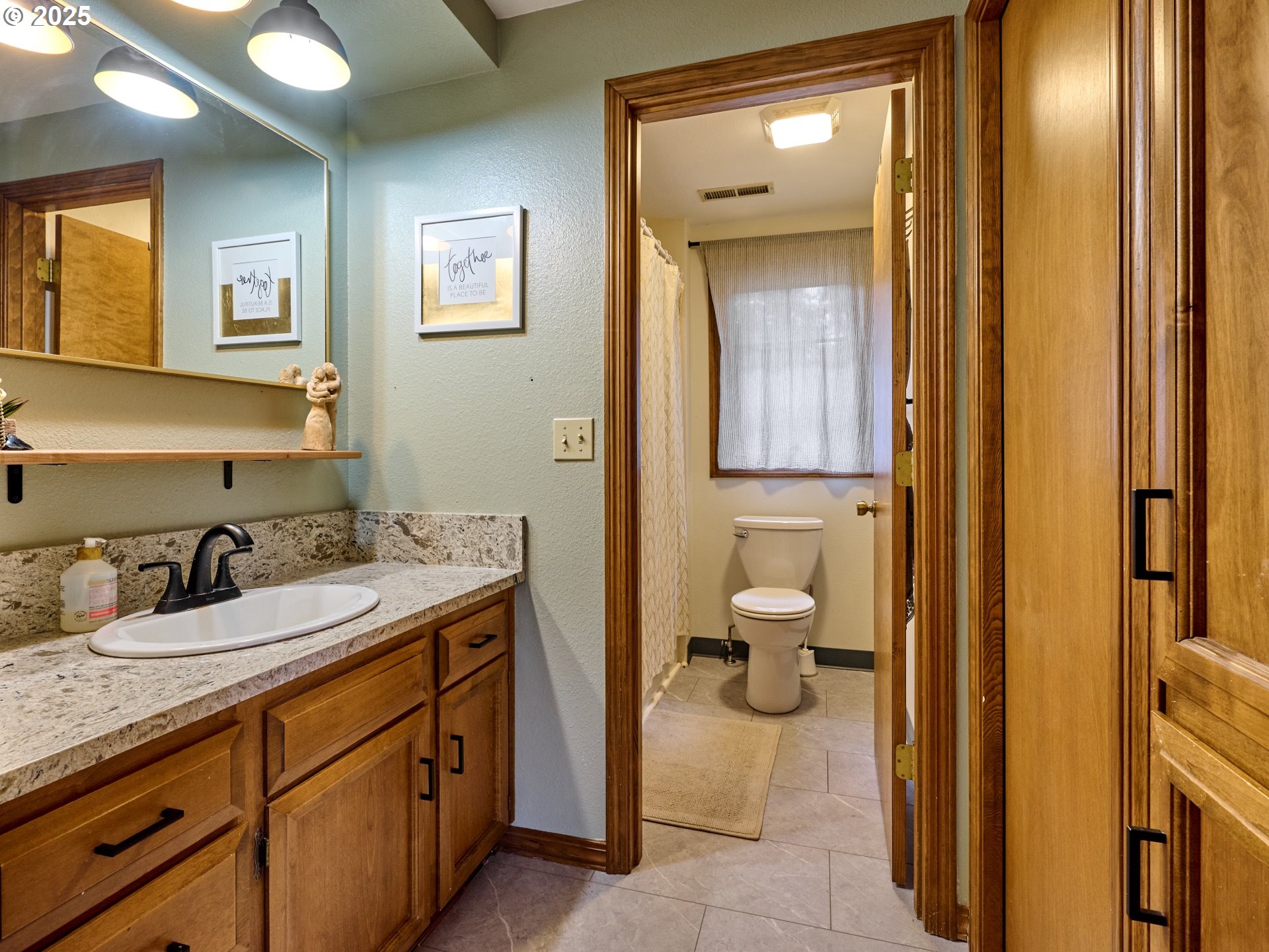 9065 Daleview Road Southeast Salem, OR 97317 - Photo 15 of 48 Gallery Image 15