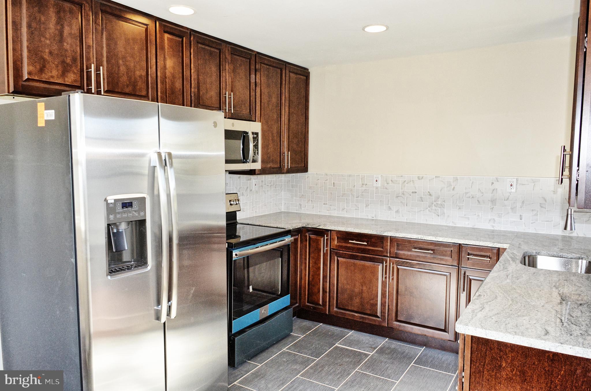 1918 Ridgeville Road Edgewater, MD 21037 - Photo 4 of 18