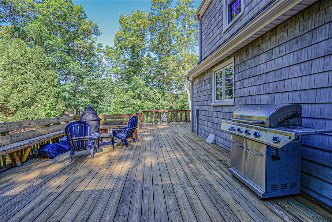 132 Sheffield Hill Road Exeter, RI 02822 - Photo 5 of 36
