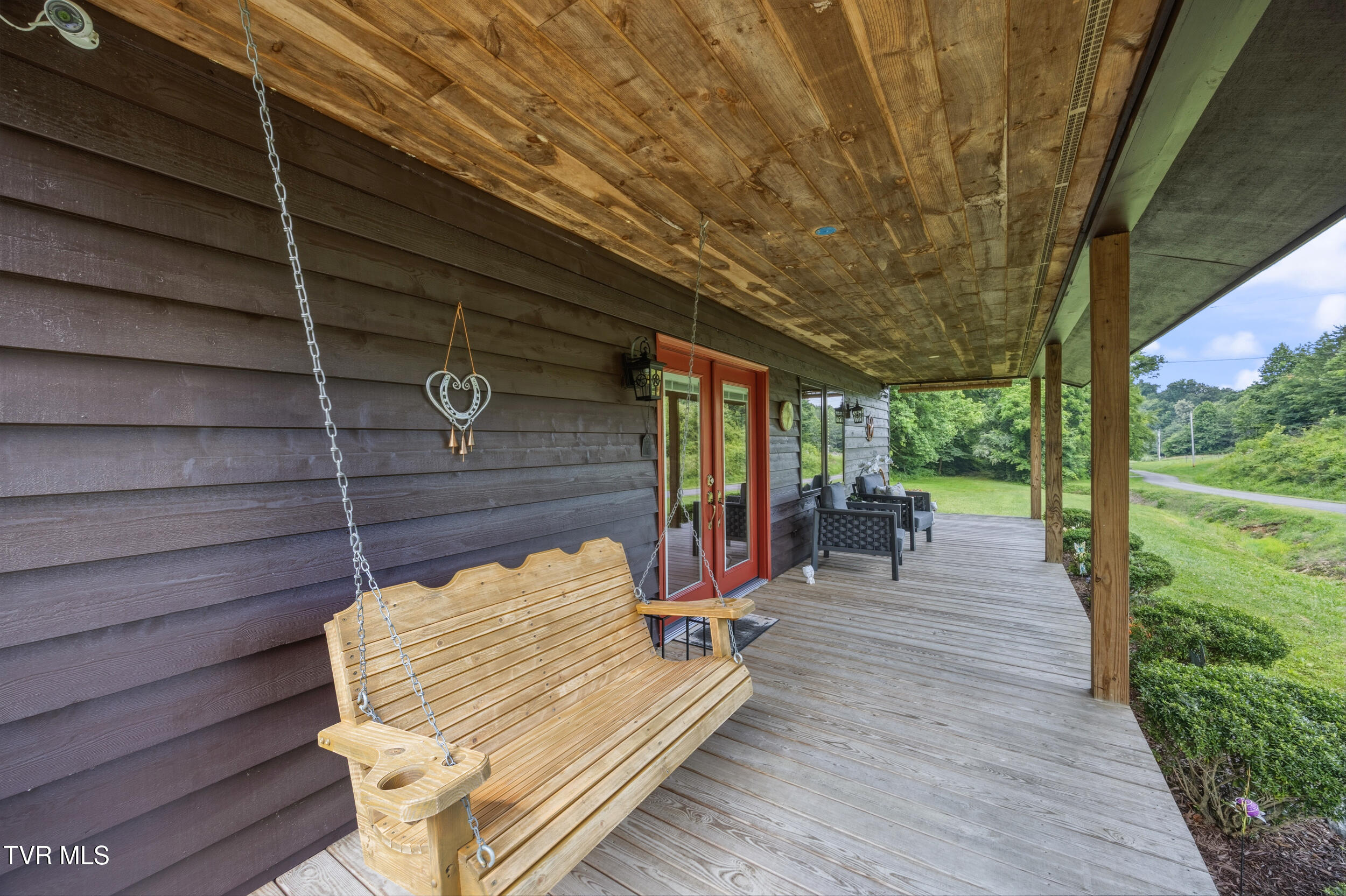 3427 Bill Douglas Road Newport, TN 37821 - Photo 6 of 50 50_front porch