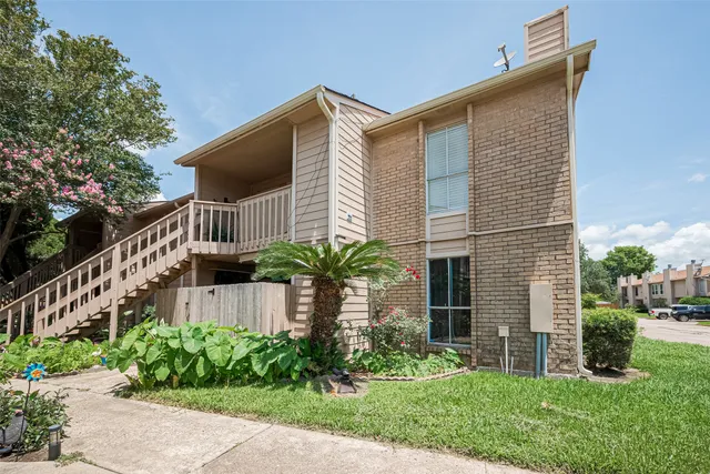 $77,990 | 1505 Ward Road, Unit 118, Baytown, TX 77520