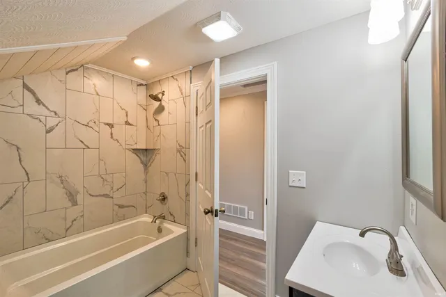 $269,900 | 425 Q Street, Bedford, IN 47421