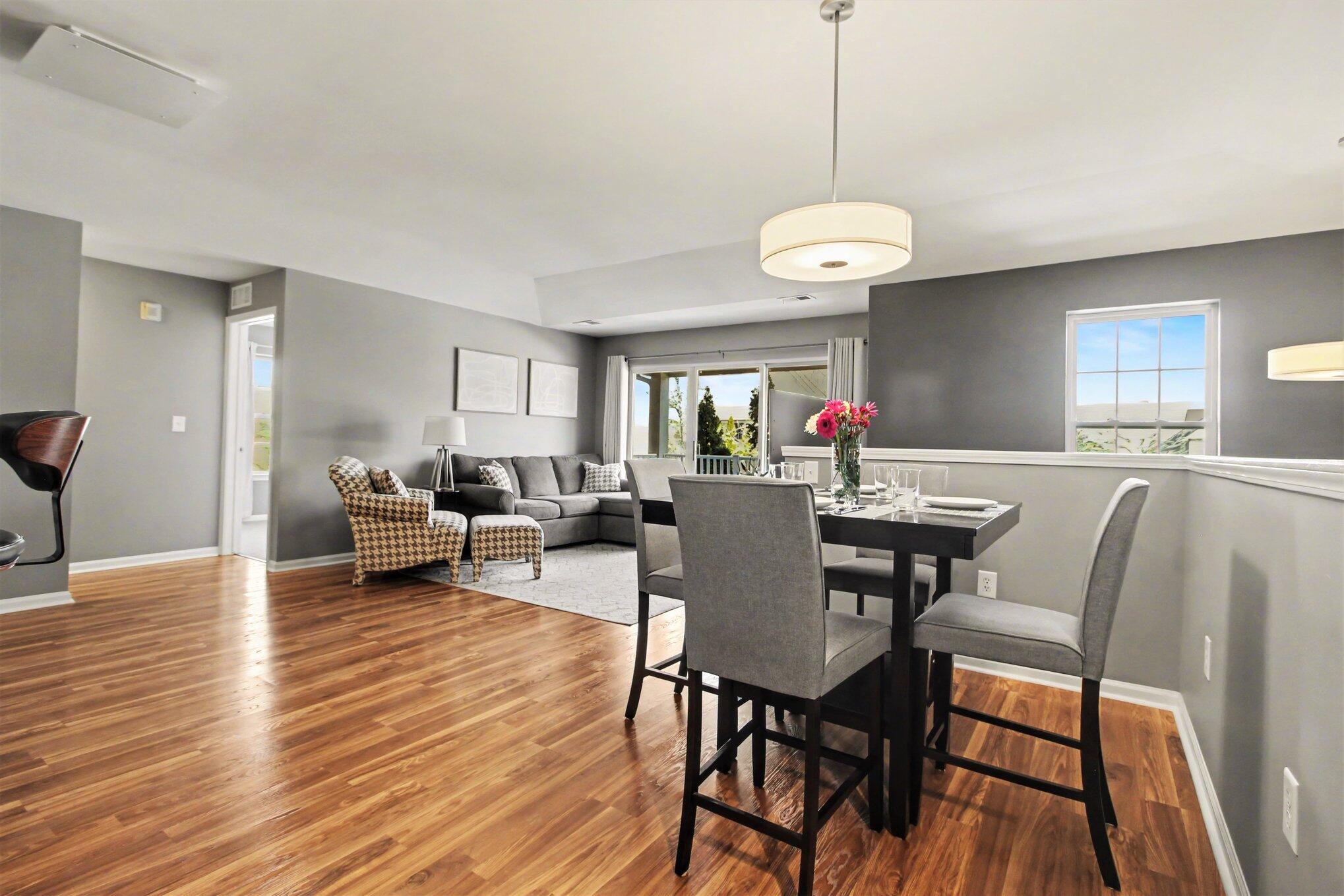 3960 Berkeley Avenue Canton, MI 48188 - Photo 7 of 17 007_file_9425