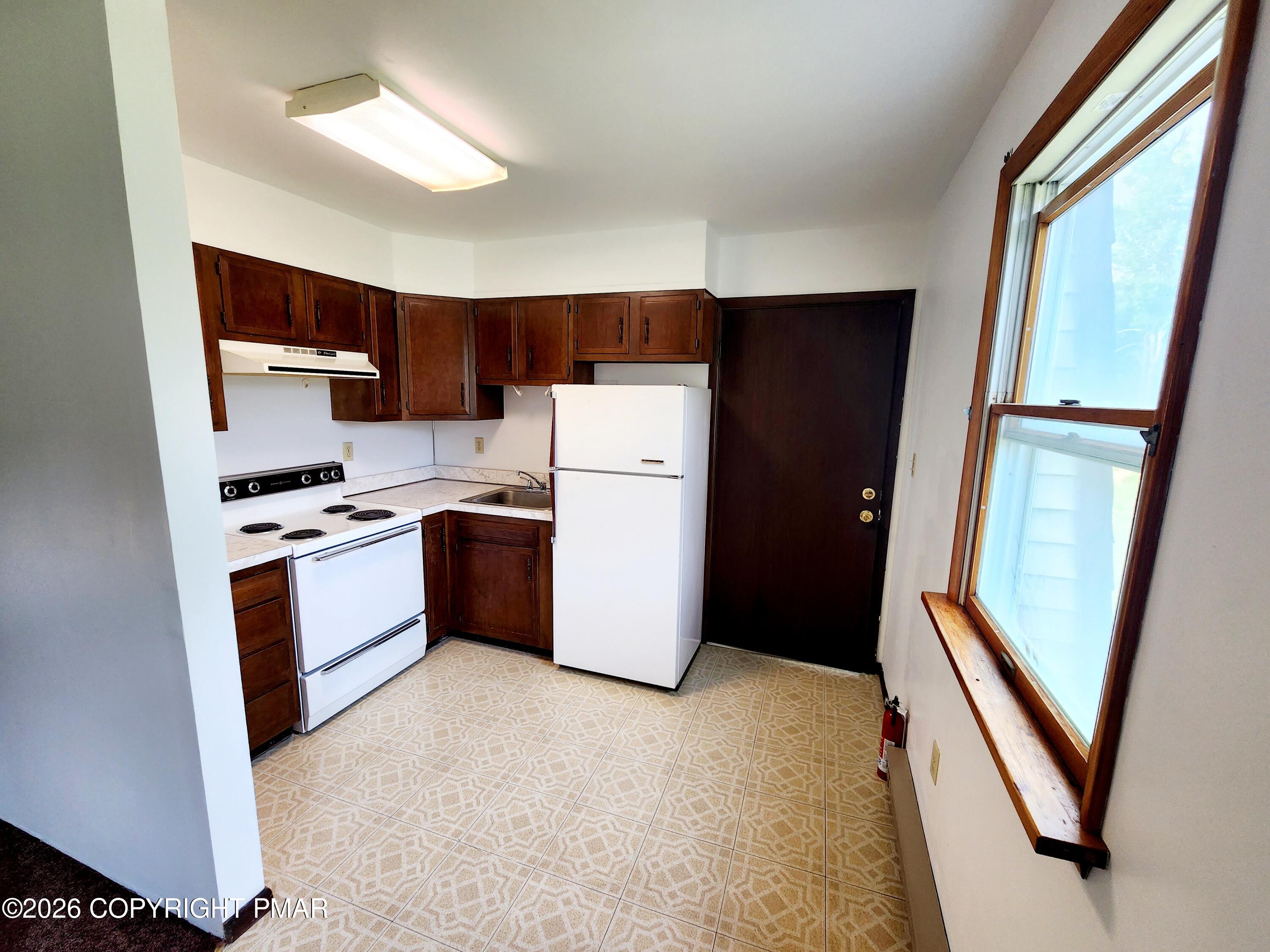 520 Post Hill Road, Unit 202 Henryville, PA 18332 - Photo 3 of 10 original - 2026-06-03T160559.405