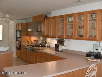 423 Austin Road Beaufort, NC 28516 - Photo 4 of 18 Kitchen another angle