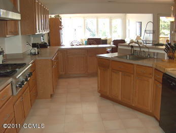 423 Austin Road Beaufort, NC 28516 - Photo 7 of 18 Main Kitchen