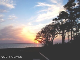 423 Austin Road Beaufort, NC 28516 - Photo 10 of 18 Sunset