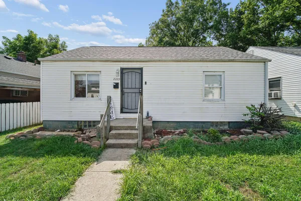 $139,900 | 2229 Hamilton Avenue, Columbus, OH 43211
