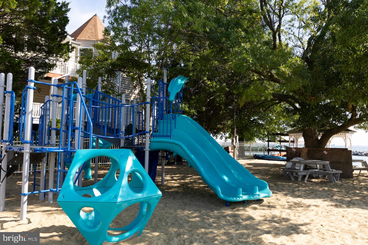 1326 Harbor Road Annapolis, MD 21403 - Photo 5 of 13 Oyster Harbor Community Beach Playground