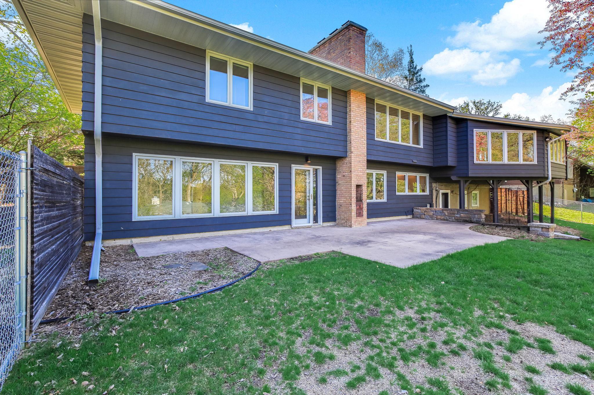 323 Burntside Drive Golden Valley, MN 55422 - Photo 27 of 33