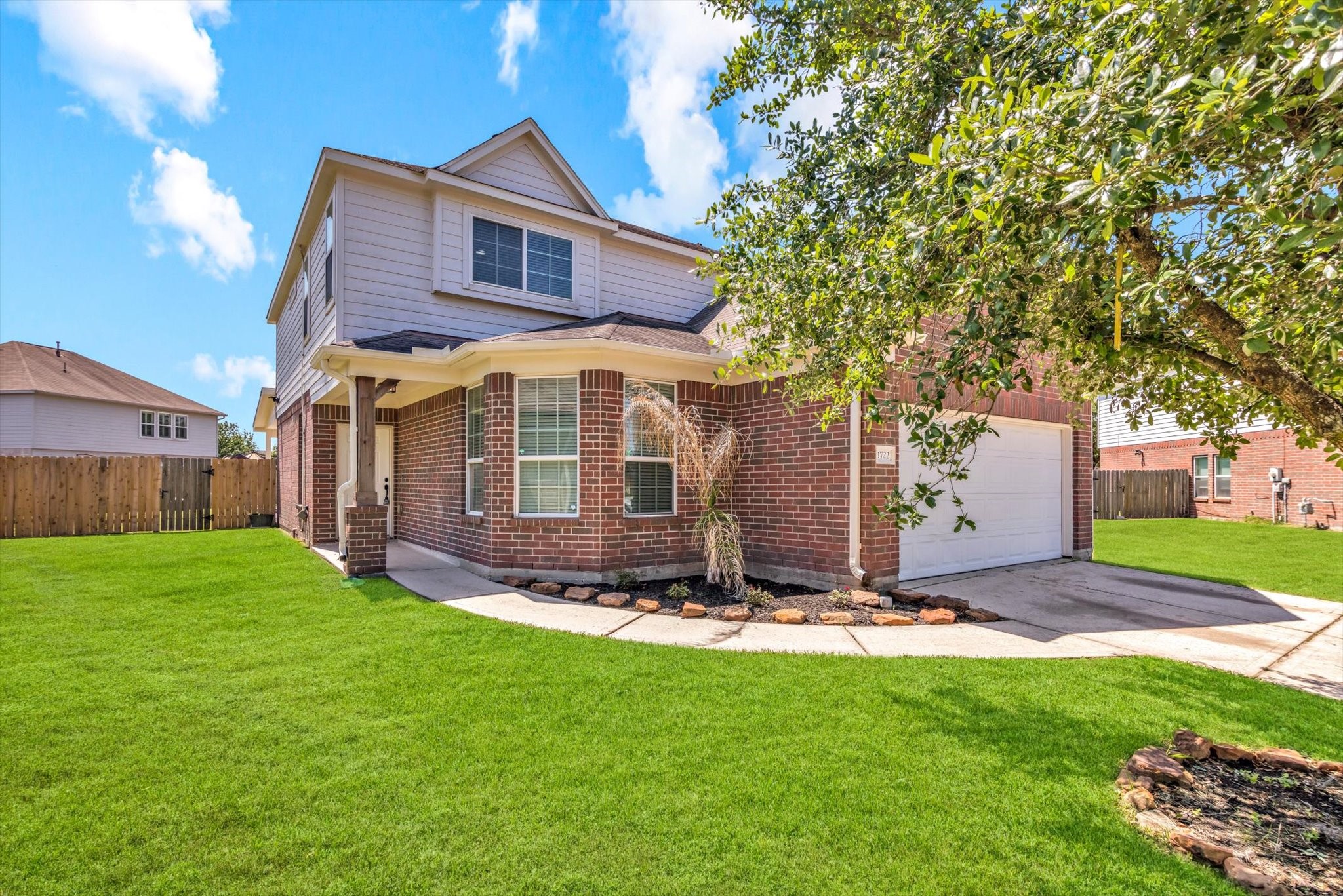 1722 Sun Point Court Humble, TX 77396 - Photo 2 of 40
