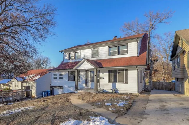 $199,900 | 9504 East 13 Street South, Independence, MO 64052