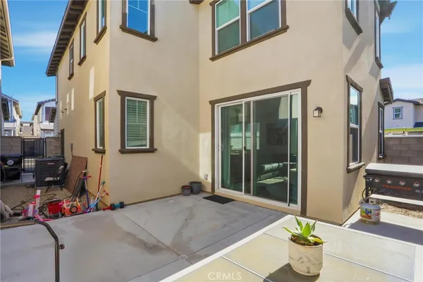 $614,999 | 15008 Gallery Way, Unit 1, Fontana, CA 92336