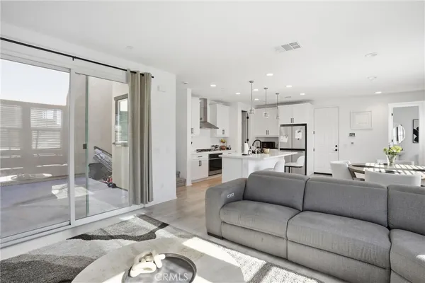 $614,999 | 15008 Gallery Way, Unit 1, Fontana, CA 92336