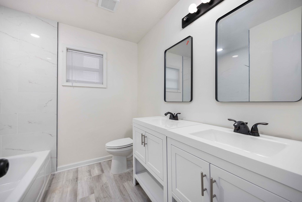 6270 Mill Branch Road Columbus, GA 31907 - Photo 14 of 25 a bathroom with a sink a toilet and a bathtub