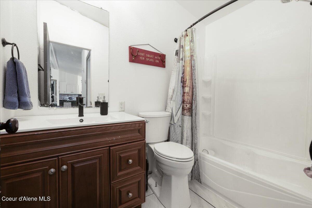 30758 North Caravelle Road Athol, ID 83801 - Photo 14 of 32 Bathroom 1