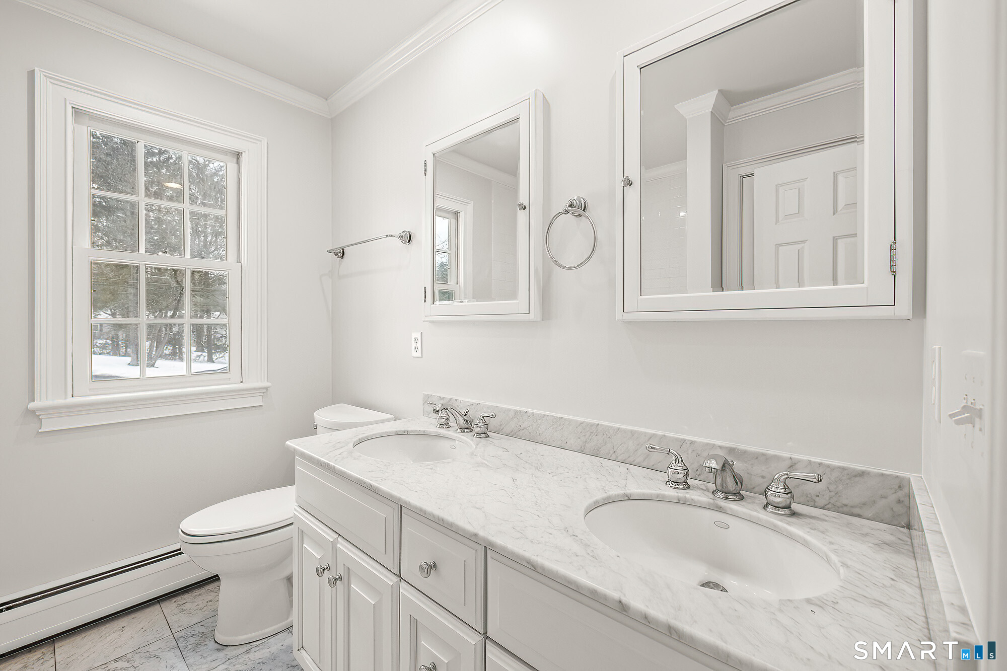 96 Hobby Drive Ridgefield, CT 06877 - Photo 25 of 39 Upper level hall bath