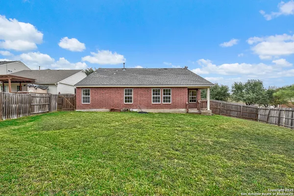 $2,250 | 13904 Bressani Way, Live Oak, TX 78233