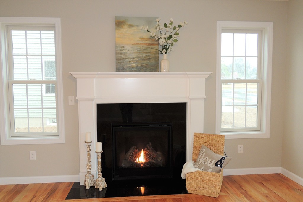 22 Silvia Street Springfield, MA 01104 - Photo 6 of 27 Gallery Image 6