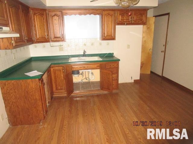 2020 Sheridan Road Pekin, IL 61554 - Photo 10 of 14