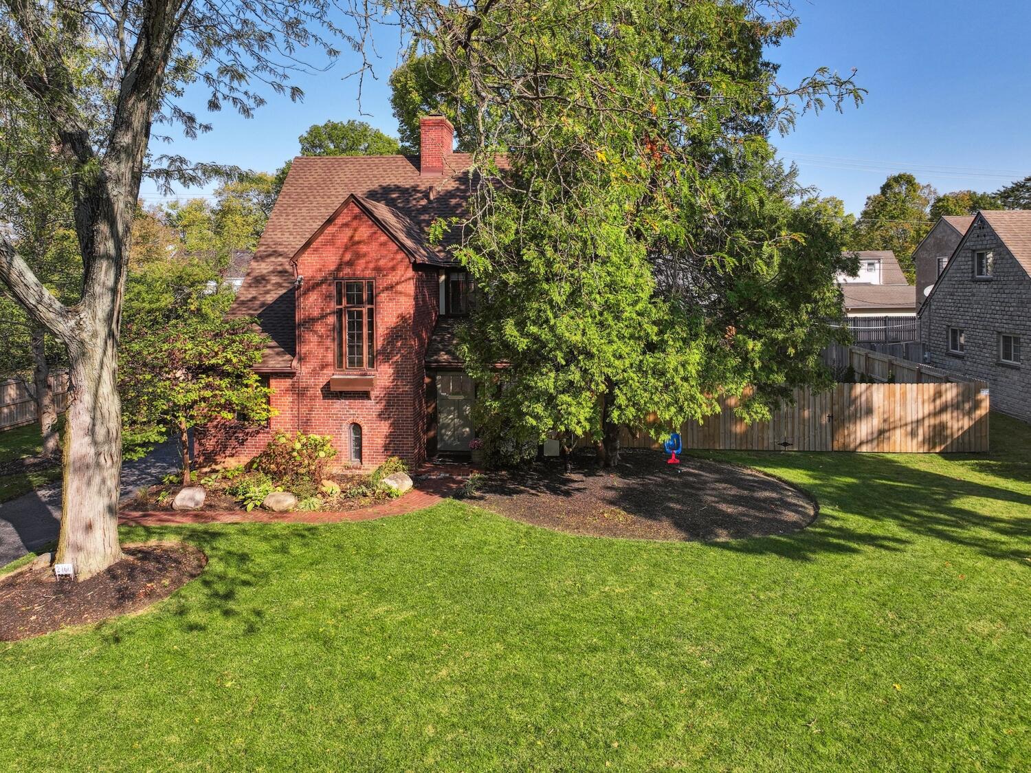 2460 Dover Road Columbus, OH 43209 - Photo 63 of 75 64. 2460 Dover Rd Columbus-64