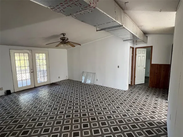 a view of a livingroom with a hall