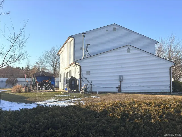 $590,000 | 22 Forte Avenue, Medford, NY 11763